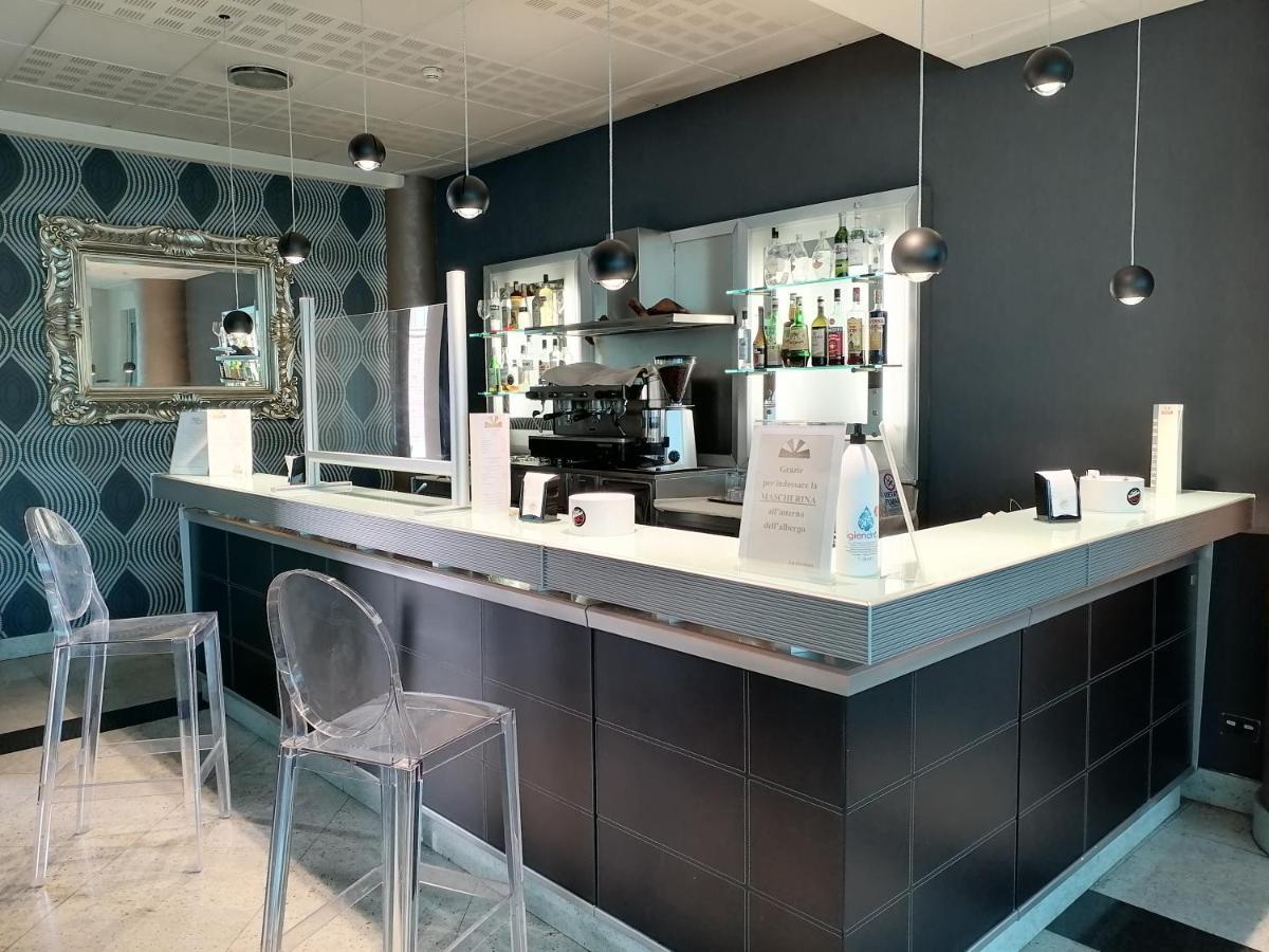 Hotel Parisi Nichelino Zewnętrze zdjęcie