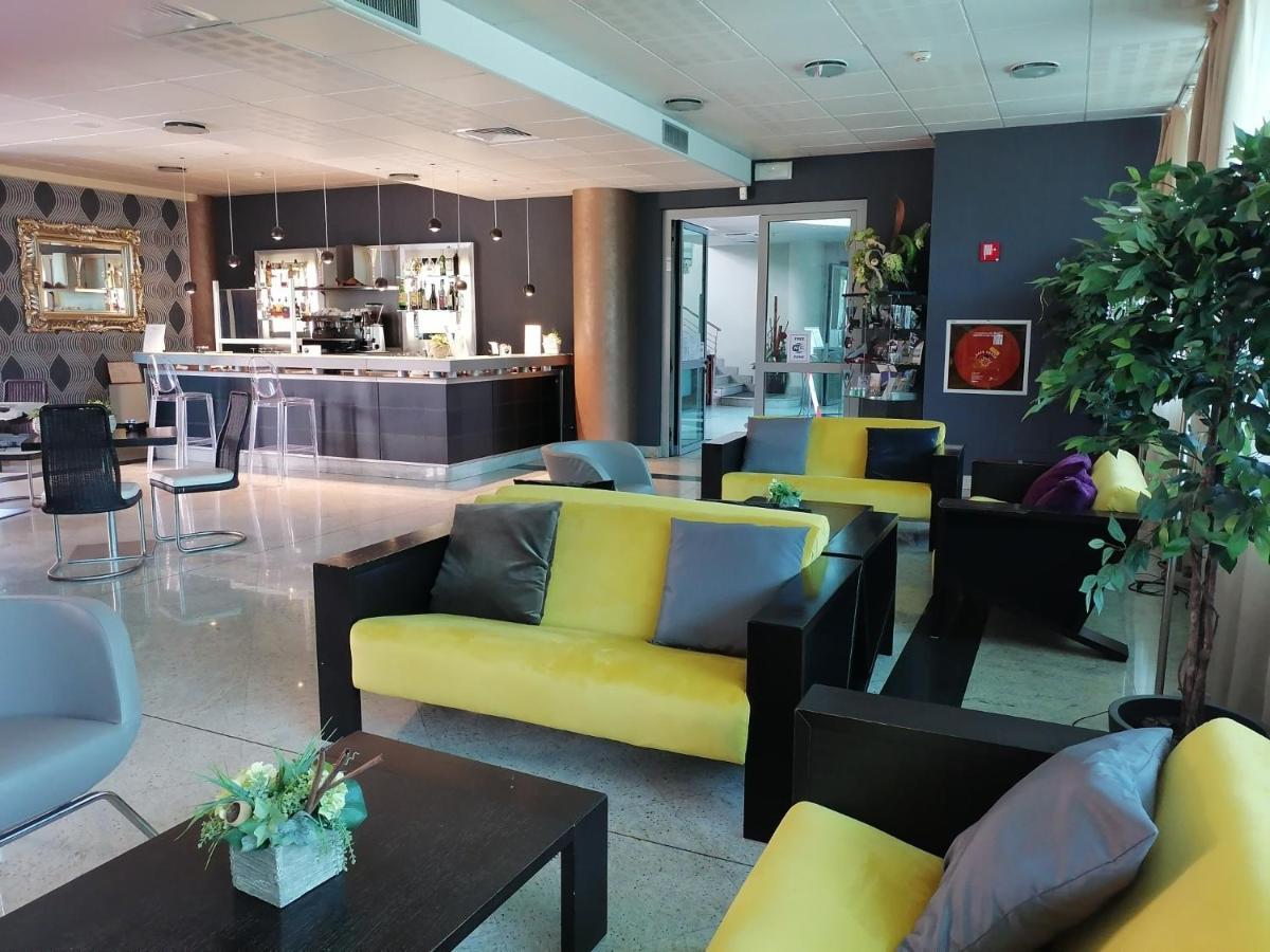 Hotel Parisi Nichelino Zewnętrze zdjęcie
