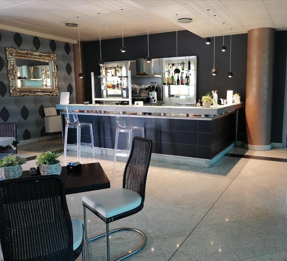 Hotel Parisi Nichelino Zewnętrze zdjęcie