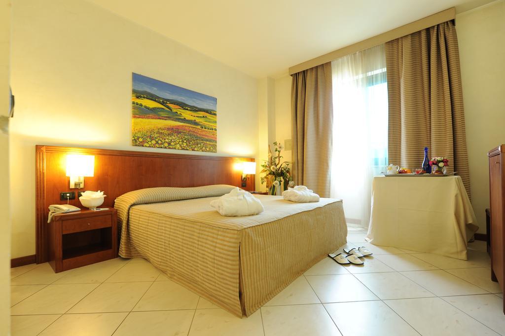 Hotel Parisi Nichelino Zewnętrze zdjęcie