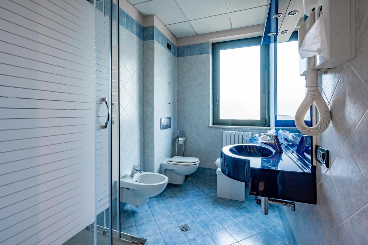 Hotel Parisi Nichelino Zewnętrze zdjęcie