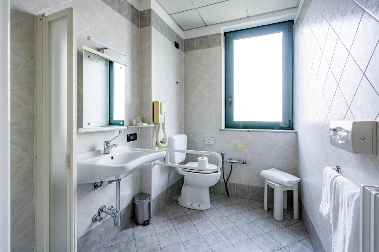 Hotel Parisi Nichelino Zewnętrze zdjęcie